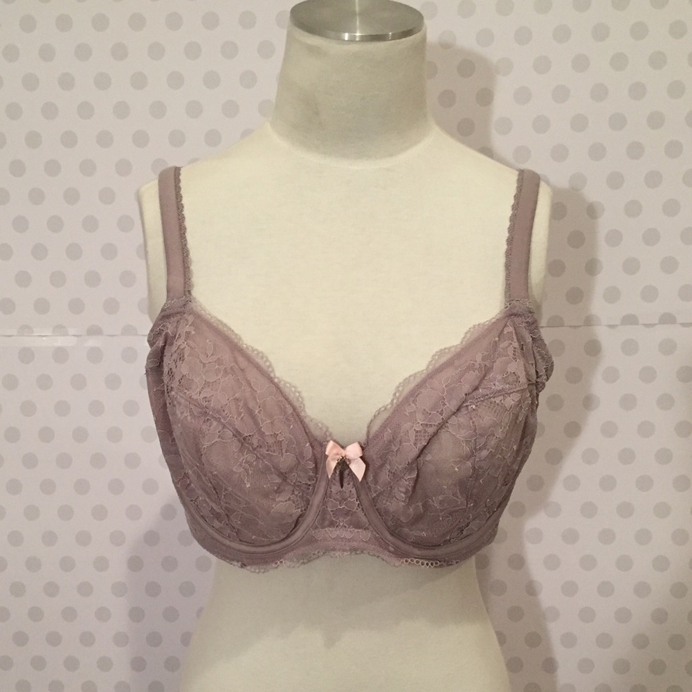 Victoria’s Secret 38 DD Unlined Lace Demi bra